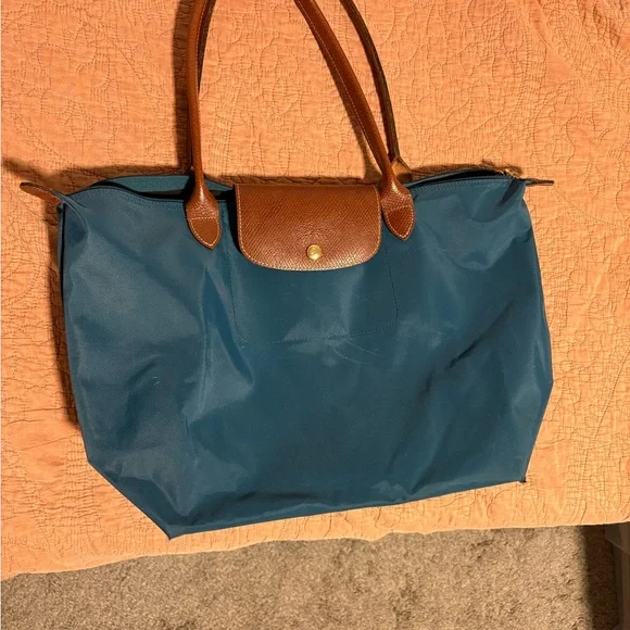 Longchamp Le Pliage - Picture 1 of 3